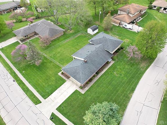 2nd image of 7700 Iver Ct