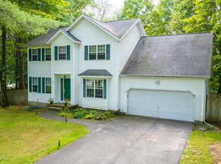 4 Lonesome Pine Trl, Gansevoort, NY 12831