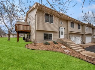 3810 Windcrest Ct, Eagan, MN 55123