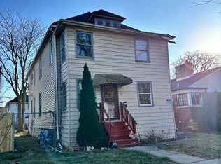 145 S 10th Ave, Maywood, IL 60153