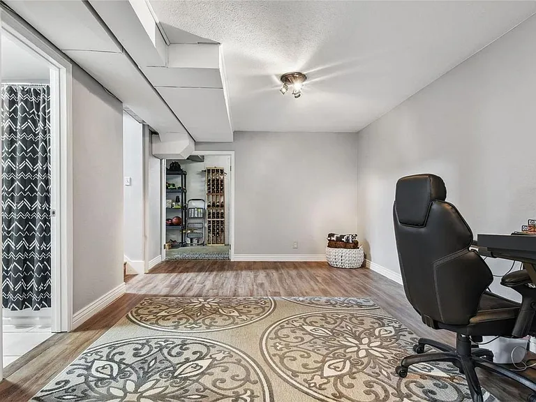 7056 Alan Dr — Photo 14