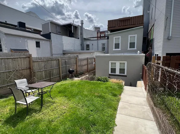 5113 Rochelle Ave #1R, Philadelphia, PA 19128