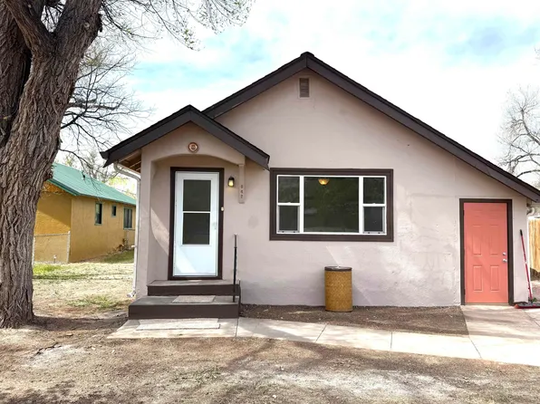 842 S 6th St, Hot Springs, SD 57747