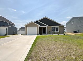 127 Arlington Dr, Raeford, NC 28376