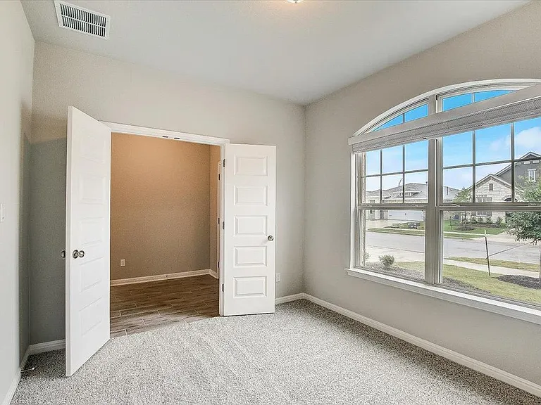108 Peruvian Ln — Photo 15