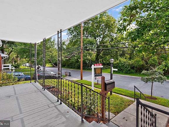 3rd image of 708 1st St