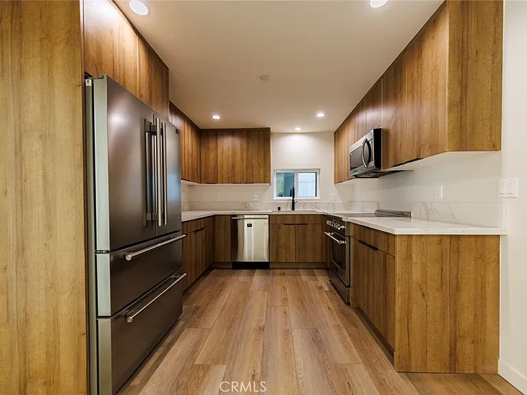 5933 Comey Ave #3 — Photo 11