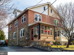 422 Fairview Rd, Woodlyn, PA 19094