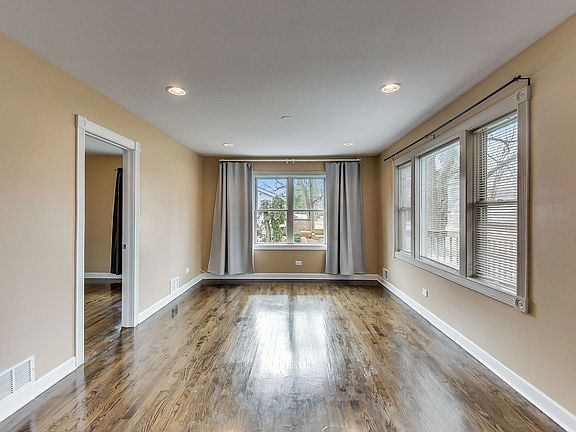 2nd image of 463 S Warren Ave