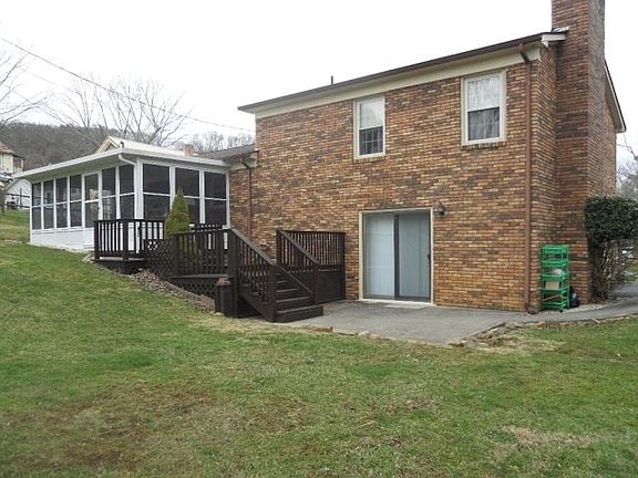 3rd image of 171 Elm St