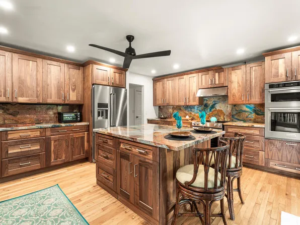 76-726B Hualalai Rd, Kailua Kona, HI 96740