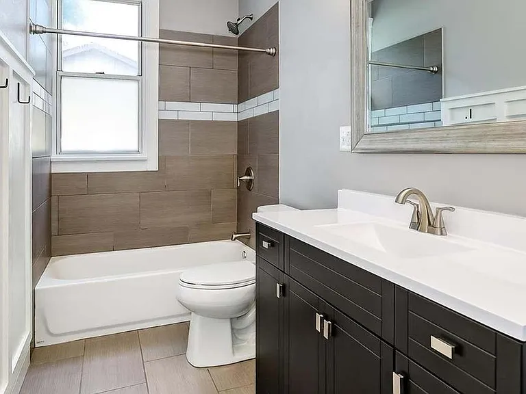412 N Aurora St — Photo 8