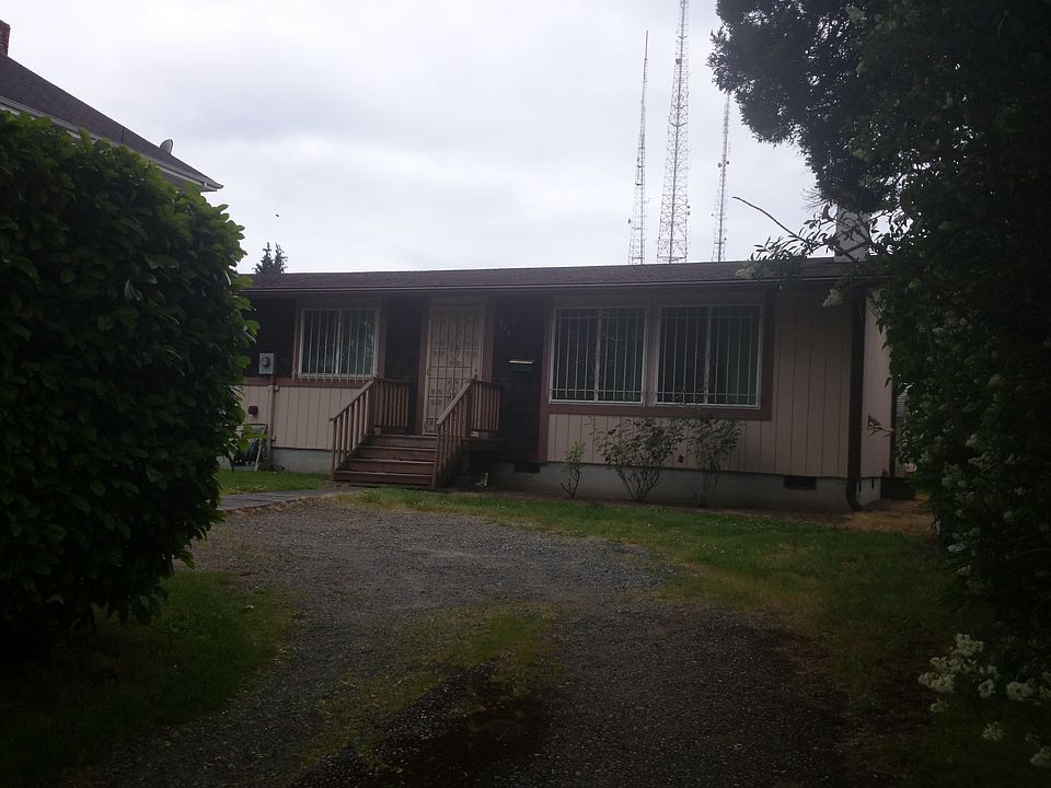 2nd image of 1645 23rd Ave