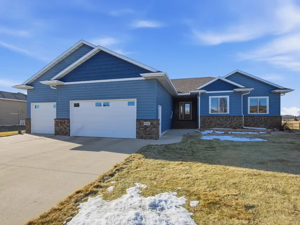 1636 S McCoy St, Aberdeen, SD 57401
