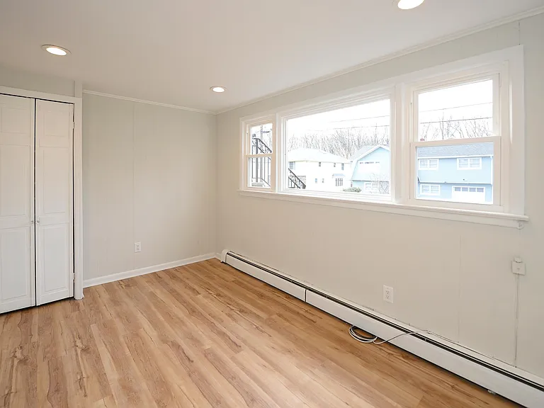 43 Spruce Ave — Photo 22