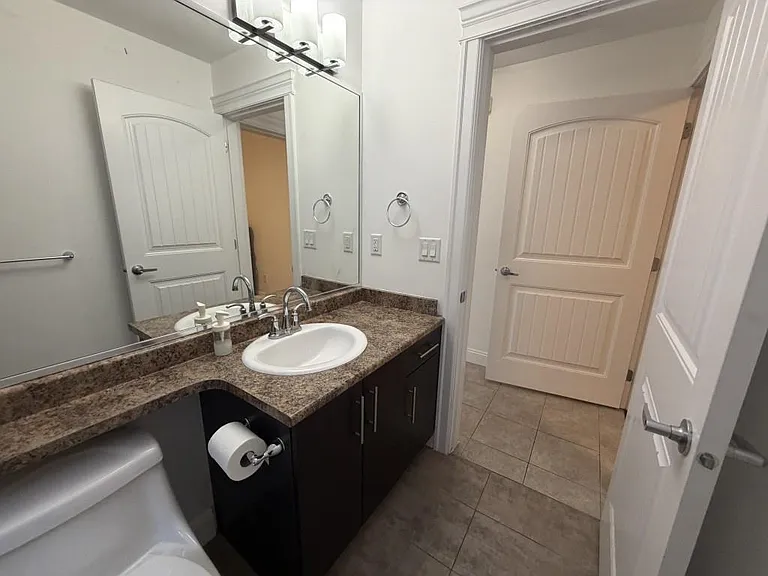 2629 Pandora St #BASEMENT WEST — Photo 10