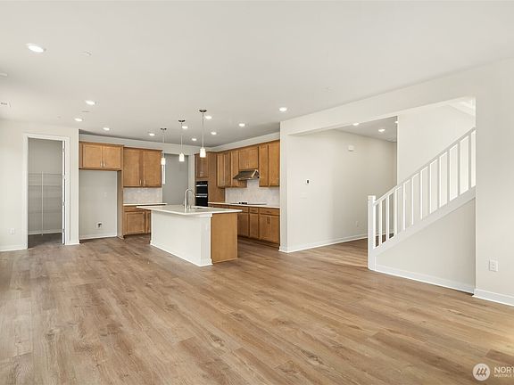 4th image of 23827 Marinwood Circle NE #03512