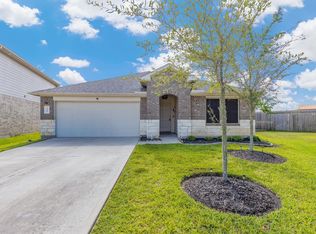 7906 Tamarind Ln, Baytown, TX 77521