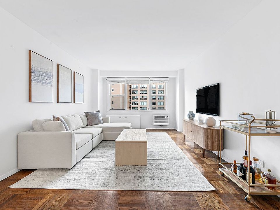 1st image of 2 Charlton St APT 11B