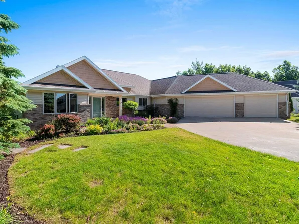 1900 E Orchard Blossom Dr, Appleton, WI 54915