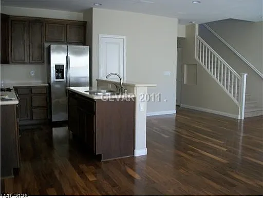 9295 Lapeer St — Photo 3