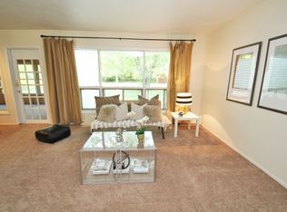 387 Hemingway Dr, Rochester, NY 14620