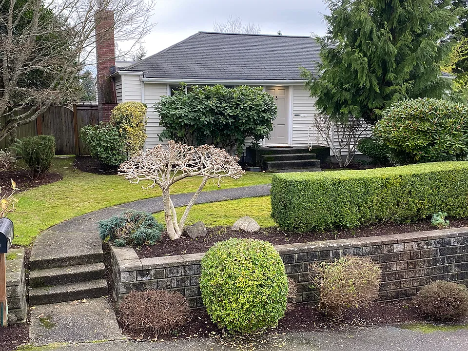3625 38th Ave W