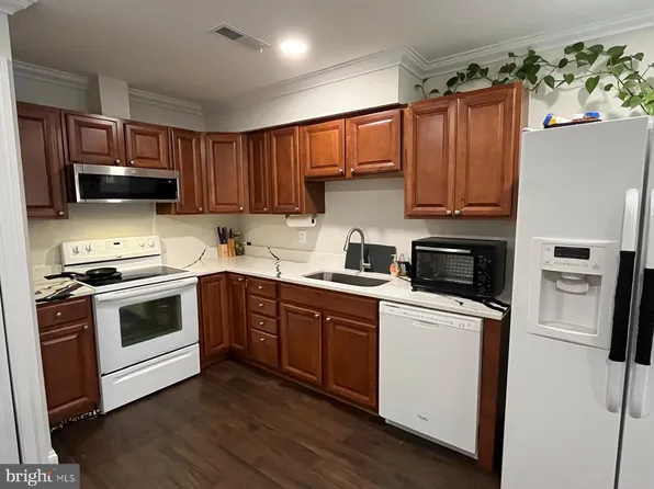 5283 Sudberry Ln, Woodbridge, VA 22193
