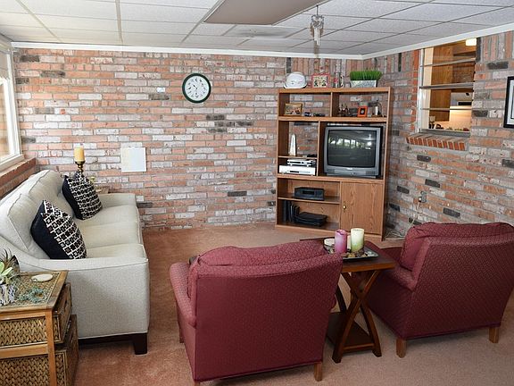 2nd image of 2303 Culpeper Dr