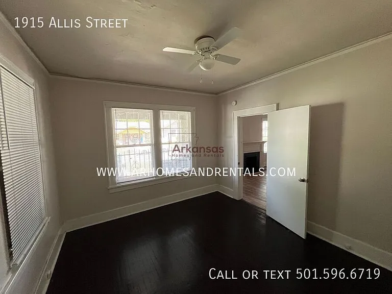 1915 Allis St — Photo 5