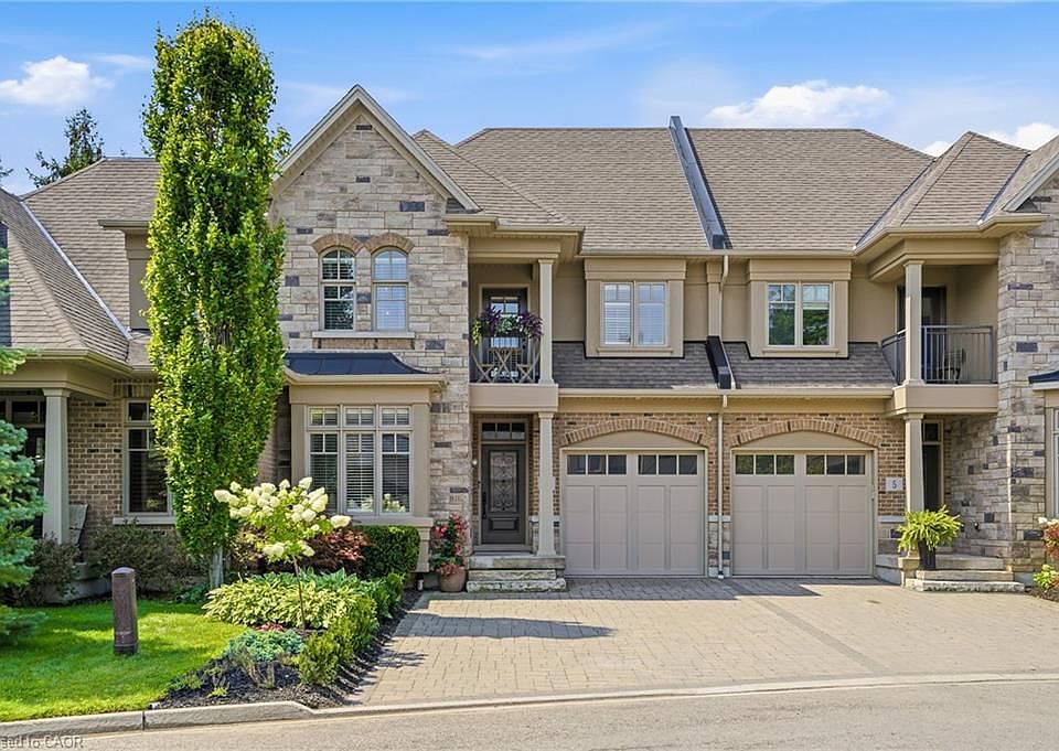 1st image of 3 Evergreen Ln