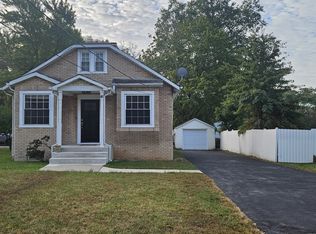 41 Poplar Rd, Piscataway, NJ 08854
