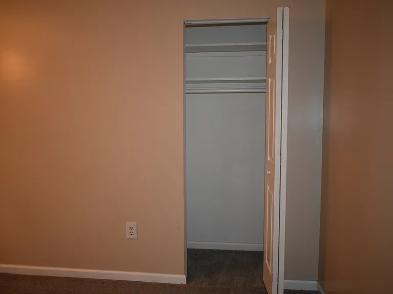 315 Pond View Ln — Photo 22