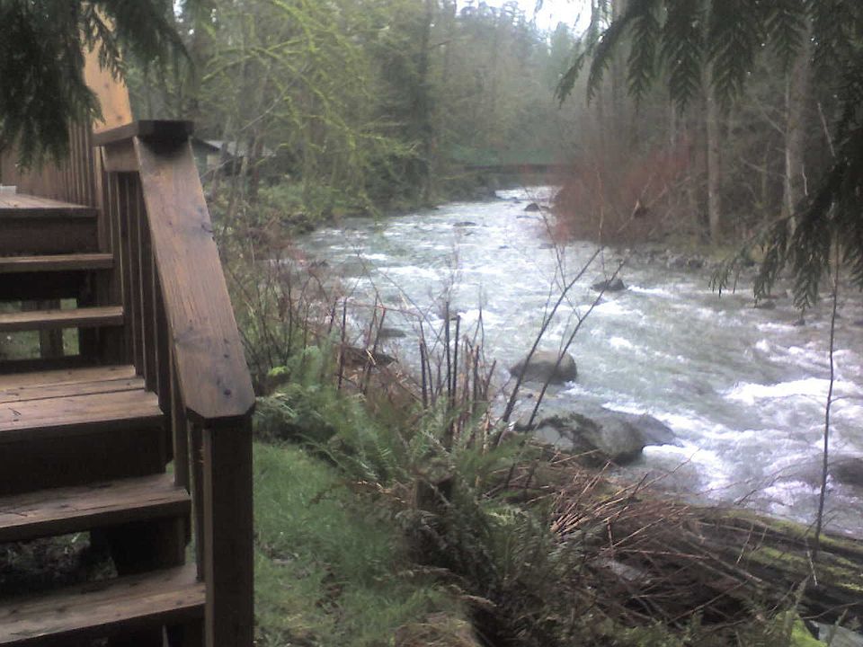 2nd image of 5911 Preston Fall City Rd SE