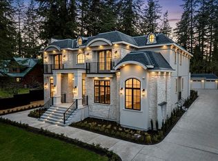 2533 141st St, Surrey, BC V4P 2E7