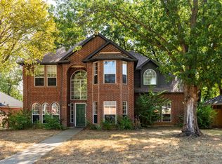 6101 Copperfield Dr, Arlington, TX 76001