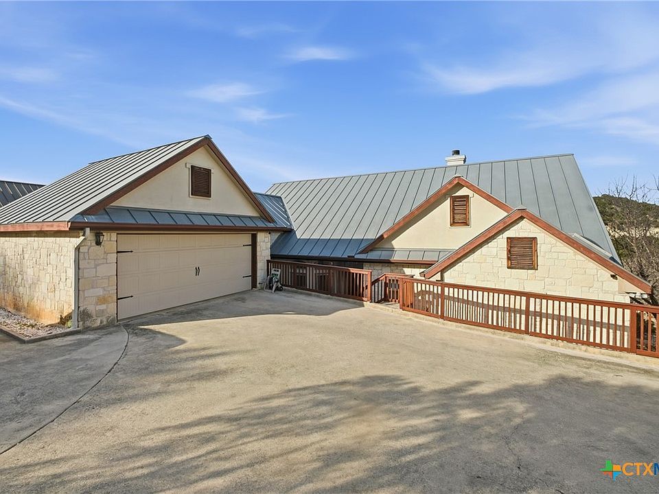 1st image of 204 Tapatio Dr W