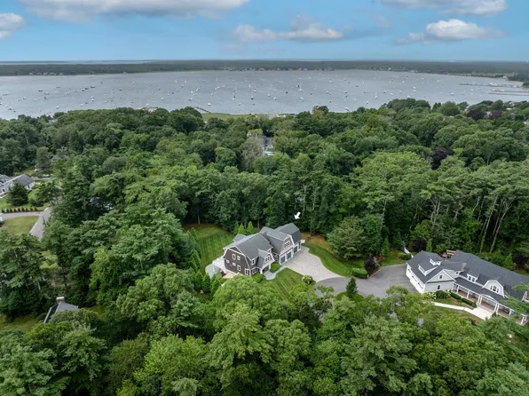 3 Pine Brook Ln, Mattapoisett, MA 02739