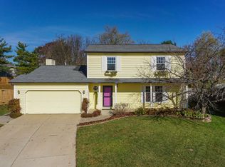 1017 Chicory Ln, Bloomington, IL 61704