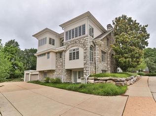 12120 Old Big Bend Rd, Saint Louis, MO 63122