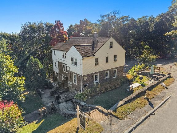 2nd image of 8-3 Chilmark St