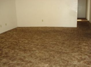 810 E Willow Ave, Porterville, CA 93257