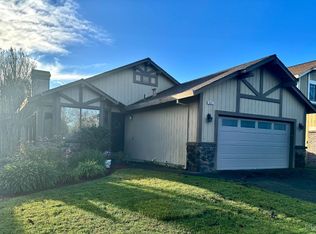 10845 Rio Ruso Dr, Windsor, CA 95492