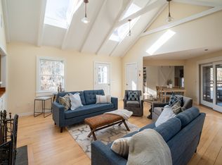 76 Circuit Ave, Tisbury, MA 02568