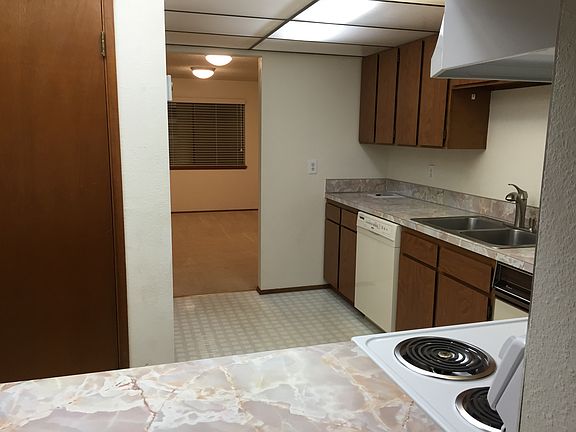 3rd image of 1500 Lake Park Dr SW APT 23