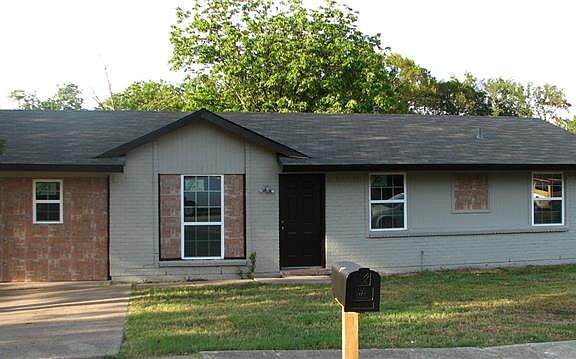 2nd image of 9915 Gulf Palms Dr