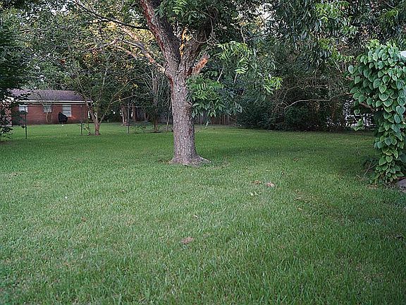 5th image of 2505 Lynn Dr