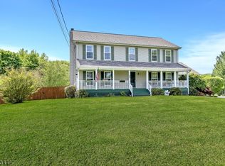 445 Schoolhouse Rd, Monroe Township, NJ 08831