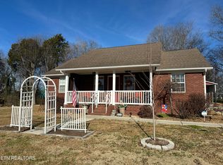 314 W Walnut St, Madisonville, TN 37354