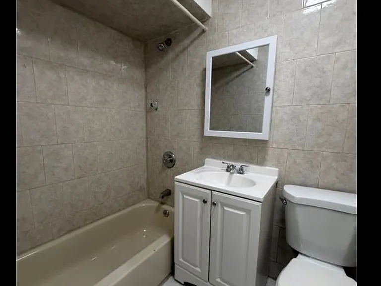 3457 Hylan Blvd #2 — Photo 7